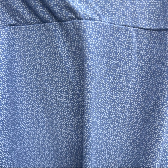 Brandy Melville Blue Floral Amara Dress - Picture 3 of 9